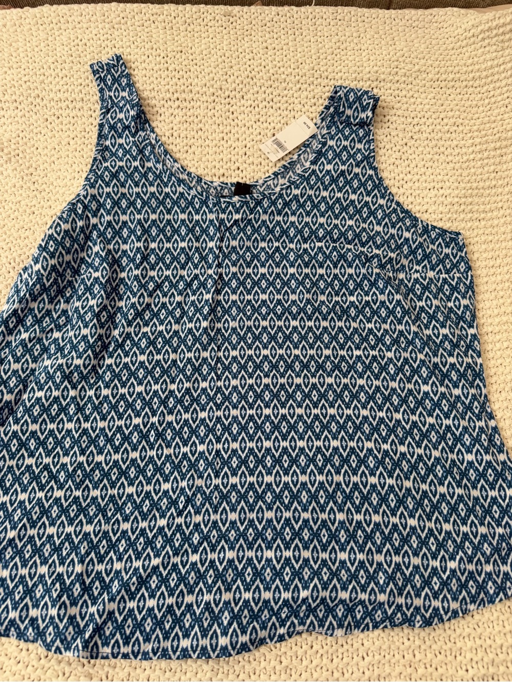 GAP Blue & White Geometric Sleeveless Tank NWT